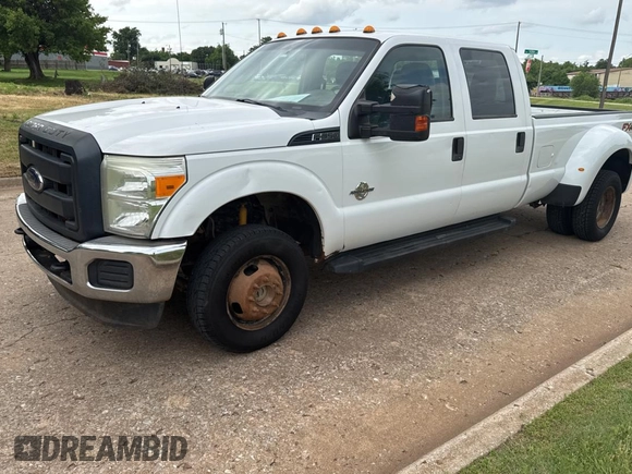 2015 Ford F-350 Lariat with VIN 1FT8W3DT5FEA69253, listed as a Copart auction lot 58442895 with 317,670 mi miles and Clean title. Bid and sale history available at DreamBid. Image 2.