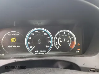 2018 Jaguar F-Pace 30t R-Sport с VIN SADCL2GXXJA285583, выставлен на аукционе Copart как лот 42255625 с пробегом 121 786 миль миль и Списание • Salvage title. История ставок и продаж доступна на DreamBid. Изображение 9.