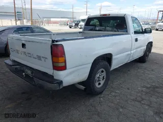 2002 Chevrolet Silverado 1500 with VIN 1GCEC14V82Z236404, listed as a IAAI auction lot 41970241 with 240,265 mi miles. Bid and sale history available at carsss.com. Image 4.
