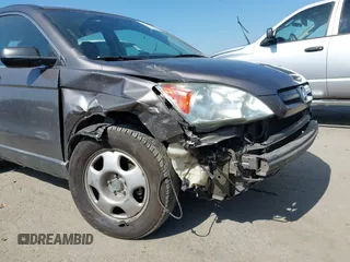 2009 Honda CR-V LX z VIN 5J6RE383X9L018083, wystawiony jako IAAI lot #42390495 z przebiegiem 235 184 mil mil oraz . Historia ofert i sprzedaży dostępna na DreamBid. Obrazek 6.