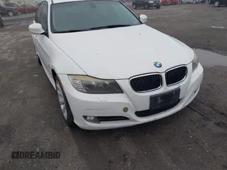 2011 BMW 3 Series 328i xDrive with VIN WBAPK5C56BA662236, listed as a IAAI auction lot 42207015 with 184,118 mi miles and . Bid and sale history available at DreamBid. Image 6.