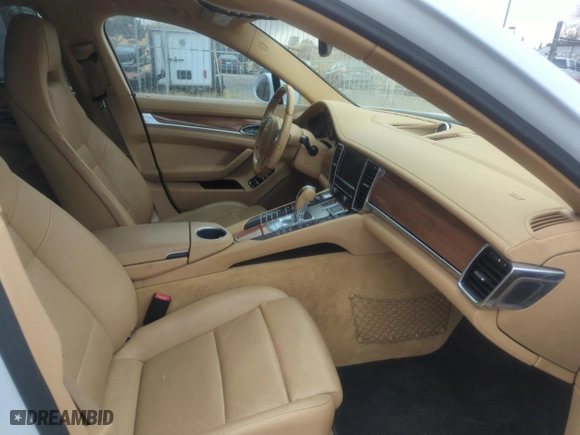 2013 Porsche Panamera S with VIN WP0AB2A70DL060113, listed as a Copart auction lot 84254524 with 118,400 mi miles and Clean Title. Bid and sale history available at carsss.com. Image 5.