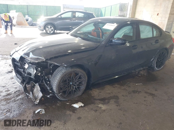 2024 BMW M3 Competition xDrive z VIN WBS43AY00RFS70481, wystawiony jako IAAI lot #41444045 z przebiegiem Nie podano mil oraz . Historia ofert i sprzedaży dostępna na DreamBid. Obrazek 2.