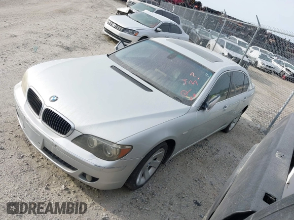 2007 BMW 7 Series 750Li with VIN WBAHN83527DT65211, listed as a IAAI auction lot 41854599 with Not Provided miles. Bid and sale history available at carsss.com. Image 2.