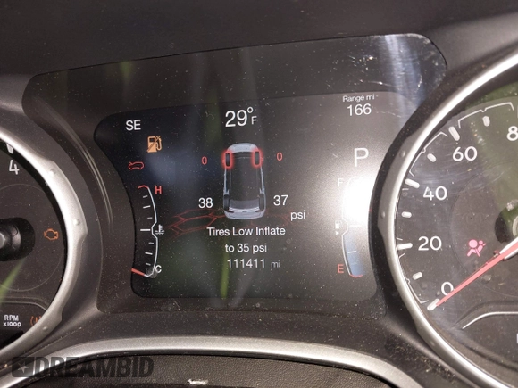 2018 Jeep Compass Latitude with VIN 3C4NJDBB7JT373582, listed as a IAAI auction lot 41728122 with 111,411 mi miles. Bid and sale history available at carsss.com. Image 7.