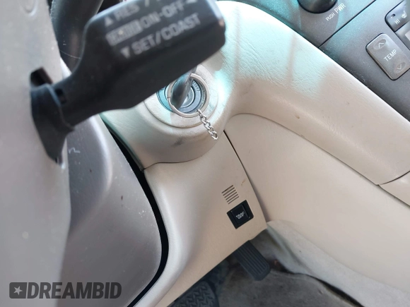 2004 Lexus ES 350 with VIN JTHBA30G345031061, listed as a IAAI auction lot 42003939 with 204,422 mi miles and . Bid and sale history available at DreamBid. Image 11.