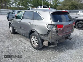 2017 Kia Sorento LX with VIN 5XYPG4A38HG287491, listed as a IAAI auction lot 41460593 with 90,416 mi miles. Bid and sale history available at carsss.com. Image 3.