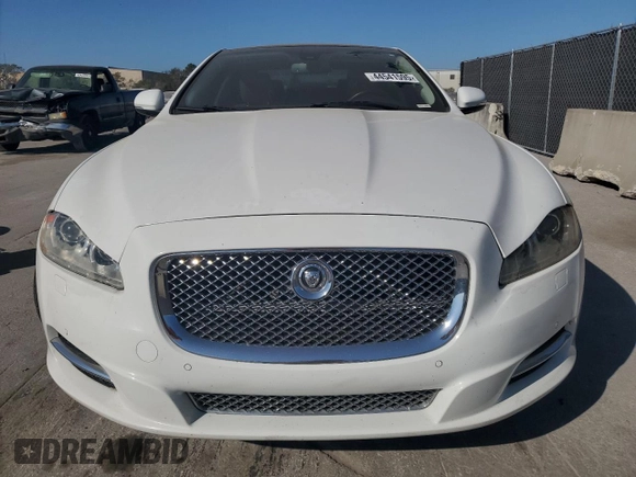 2013 Jaguar XJ with VIN SAJWJ1CD7D8V49845, listed as a Copart auction lot 44541595 with 115,931 mi miles and Clean title. Bid and sale history available at DreamBid. Image 5.