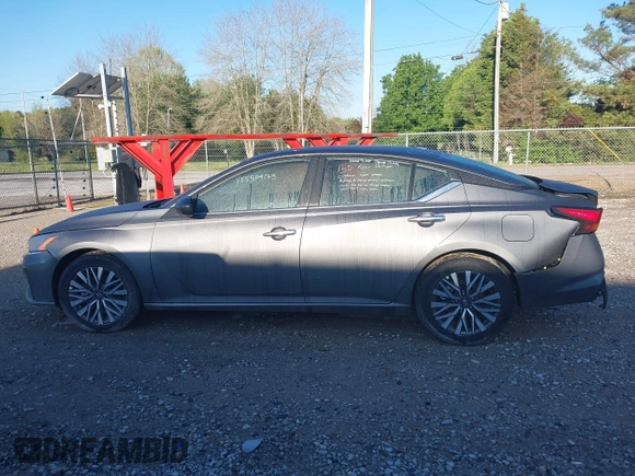2025 Nissan Altima SV with VIN 1N4BL4DV5SN381854, listed as a IAAI auction lot 41948536 with 309 mi miles and . Bid and sale history available at DreamBid. Image 14.
