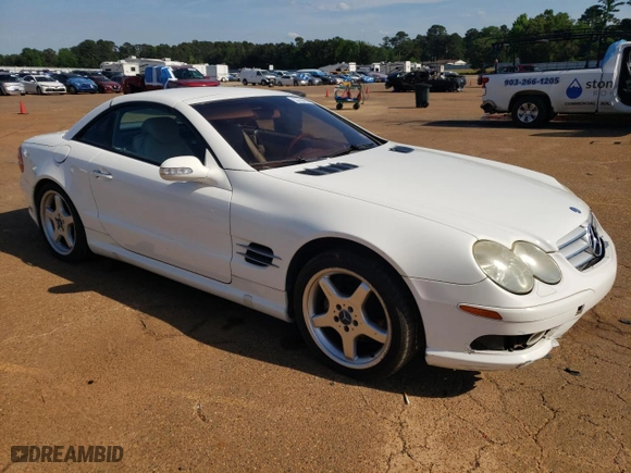 2003 Mercedes-Benz SL-Class with VIN WDBSK75F33F060315, listed as a Copart auction lot 53756435 with 80,577 mi miles and Clean Title. Bid and sale history available at carsss.com. Image 4.