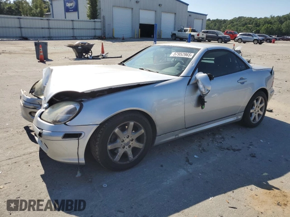 2001 Mercedes-Benz SLK 230 Kompressor с VIN WDBKK49F41F199410, выставлен на аукционе Copart как лот 57952965 с пробегом 54 646 миль миль и Списание • Salvage title. История ставок и продаж доступна на DreamBid. Изображение 1.