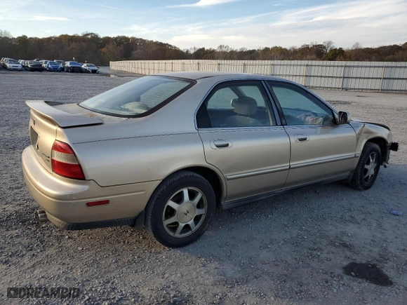 1994 Honda Accord EX w/Leather with VIN 1HGCD5658RA132269, listed as a Copart auction lot 81074554 with 242,624 mi miles and Salvage Title. Bid and sale history available at carsss.com. Image 3.
