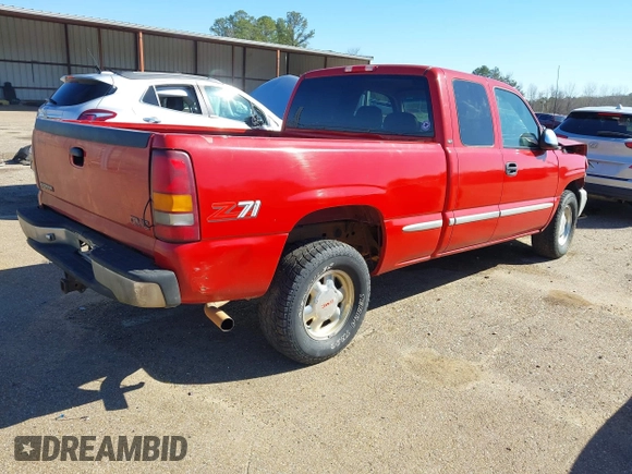 2000 GMC New Sierra 1500 SLE with VIN 2GTEK19T9Y1202371, listed as a IAAI auction lot 41806365 with 110,957 mi miles. Bid and sale history available at carsss.com. Image 4.