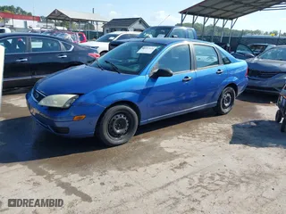 2005 Ford Focus S with VIN 1FAFP34N45W260411, listed as a IAAI auction lot 40497124 with NaN miles. Bid and sale history available at carsss.com. Image 22.