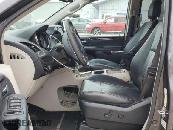 2016 Chrysler Town & Country Touring z VIN 2C4RC1CG1GR302345, wystawiony jako Copart lot #51787625 z przebiegiem 118 478 mil mil oraz Szkody całkowita. Historia ofert i sprzedaży dostępna na DreamBid. Obrazek 7.