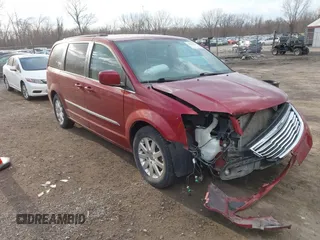 2013 Chrysler Town & Country Touring z VIN 2C4RC1BG6DR777552, wystawiony jako IAAI lot #41896823 z przebiegiem 177 495 mil mil oraz . Historia ofert i sprzedaży dostępna na DreamBid. Obrazek 1.