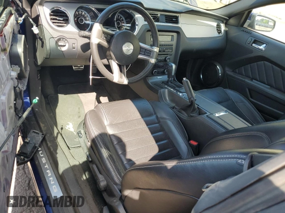 2013 Ford Mustang V6 with VIN 1ZVBP8AM9D5267518, listed as a Copart auction lot 59045045 with 109,835 mi miles and Salvage title. Bid and sale history available at DreamBid. Image 8.