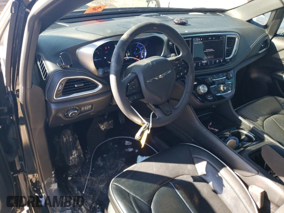 2023 Chrysler Pacifica Hybrid Limited with VIN 2C4RC1S77PR501630, listed as a Copart auction lot 46143825 with 39,419 mi miles and Salvage title. Bid and sale history available at DreamBid. Image 8.