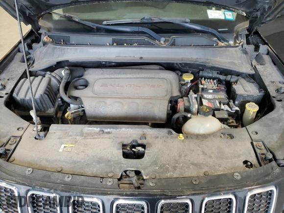 2017 Jeep Compass Latitude z VIN 3C4NJDBB6HT650913, wystawiony jako Copart lot #61908455 z przebiegiem 83 411 mil mil oraz Szkoda całkowita • Salvage title. Historia ofert i sprzedaży dostępna na DreamBid. Obrazek 12.