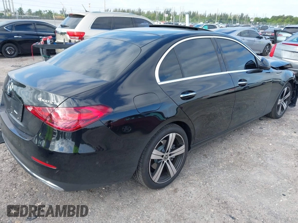 2025 Mercedes-Benz C 300 z VIN W1KAF4HB4SR251544, wystawiony jako IAAI lot #42083275 z przebiegiem 6804 mil mil oraz . Historia ofert i sprzedaży dostępna na DreamBid. Obrazek 4.