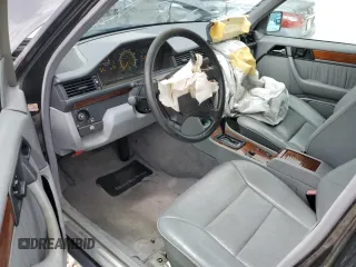 1994 Mercedes-Benz E Class with VIN WDBEA32EXRC074761, listed as a Copart auction lot 70322754 with 0 mi miles and Salvage Title. Bid and sale history available at carsss.com. Image 8.