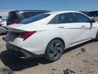 2025 Hyundai Elantra SEL Convenience with VIN KMHLS4DG1SU946668, listed as a IAAI auction lot 42013918 with 6,419 mi miles. Bid and sale history available at carsss.com. Image 4.