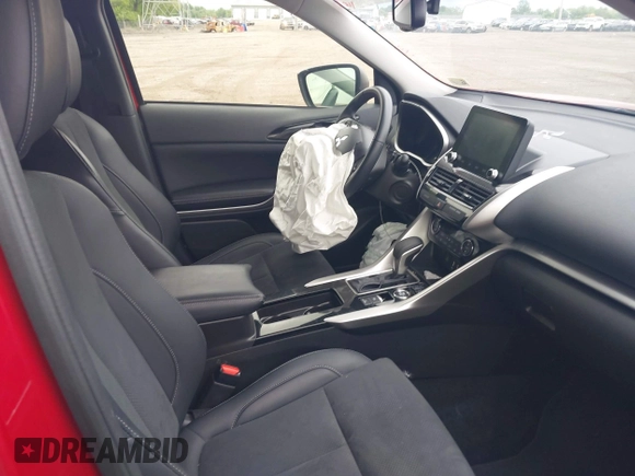 2024 Mitsubishi Eclipse Cross SE with VIN JA4ATWAAXRZ042099, listed as a IAAI auction lot 42311591 with 29,381 mi miles and . Bid and sale history available at DreamBid. Image 5.