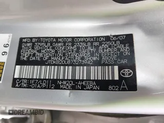 2007 Toyota Prius z VIN JTDKB20U873273942, wystawiony jako IAAI lot #42113046 z przebiegiem 126 635 mil mil oraz . Historia ofert i sprzedaży dostępna na DreamBid. Obrazek 9.