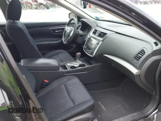 2016 Nissan Altima SR z VIN 1N4AL3AP6GC241150, wystawiony jako IAAI lot #42253496 z przebiegiem 68 588 mil mil oraz . Historia ofert i sprzedaży dostępna na DreamBid. Obrazek 5.