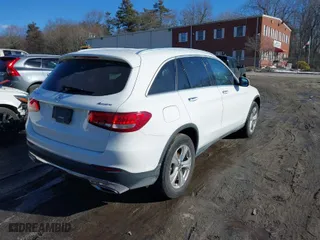 2018 Mercedes-Benz GLC with VIN WDC0G4KB1JV075385, listed as a IAAI auction lot 41507226 with 51,567 mi miles. Bid and sale history available at carsss.com. Image 4.