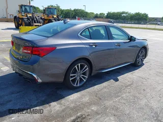 2020 Acura TLX w/Technology Pkg with VIN 19UUB3F4XLA000269, listed as a IAAI auction lot 42151103 with 60,533 mi miles. Bid and sale history available at carsss.com. Image 4.