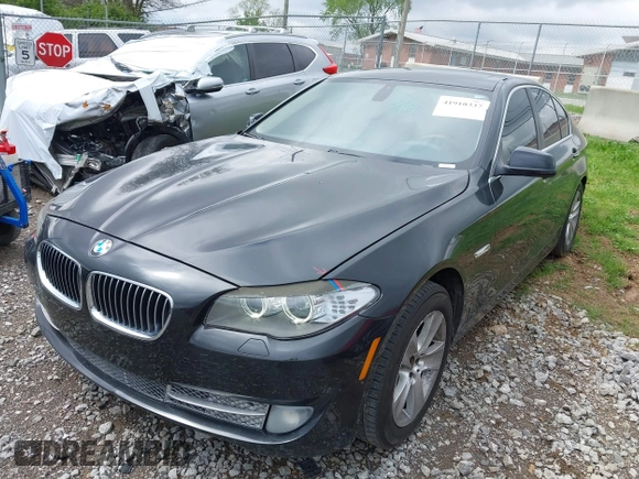 2012 BMW 5 Series 528i with VIN WBAXG5C5XCDX01864, listed as a IAAI auction lot 41910337 with 200,110 mi miles. Bid and sale history available at carsss.com. Image 18.