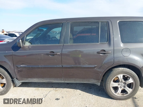 2012 Honda Pilot EX-L with VIN 5FNYF3H50CB021469, listed as a IAAI auction lot 41216920 with 174,896 mi miles. Bid and sale history available at carsss.com. Image 14.