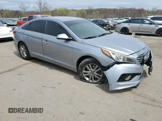 2015 Hyundai Sonata Eco z VIN 5NPE24AA4FH130647, wystawiony jako Copart lot #53502695 z przebiegiem 133 869 mil mil oraz Czysty tytuł • Clean title. Historia ofert i sprzedaży dostępna na DreamBid. Obrazek 4.