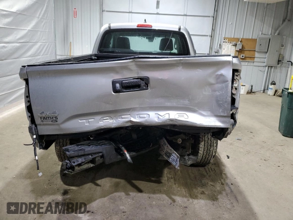 2018 Toyota Tacoma SR z VIN 5TFSX5EN7JX063465, wystawiony jako Copart lot #51912445 z przebiegiem 65 598 mil mil oraz Szkoda całkowita • Salvage title. Historia ofert i sprzedaży dostępna na DreamBid. Obrazek 6.