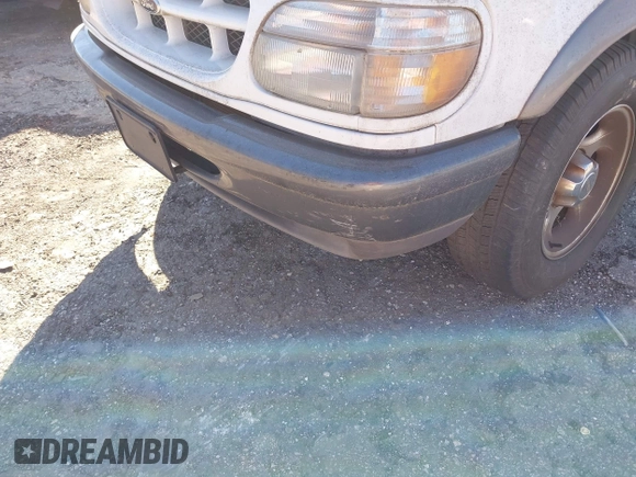 1998 Ford Explorer Sport with VIN 1FMYU24E6WUC19146, listed as a IAAI auction lot 41698988 with 191,817 mi miles and . Bid and sale history available at DreamBid. Image 6.