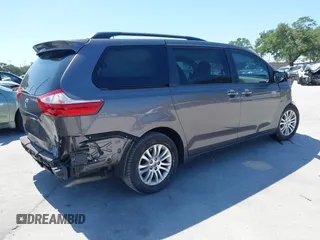 2017 Toyota Sienna XLE Auto Access Seat with VIN 5TDYZ3DC4HS856263, listed as a IAAI auction lot 42003167 with 100,105 mi miles. Bid and sale history available at carsss.com. Image 4.