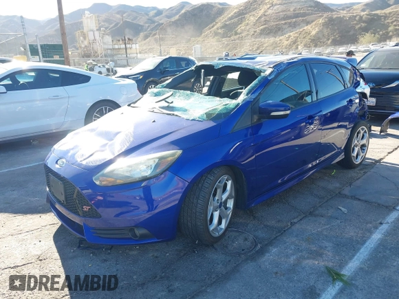 2014 Ford Focus ST with VIN 1FADP3L96EL374584, listed as a IAAI auction lot 41644629 with 90,607 mi miles and . Bid and sale history available at carsss.com. Image 2.