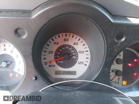 2004 Nissan Frontier XE z VIN 1N6DD26T04C479864, wystawiony jako IAAI lot #42369468 z przebiegiem 133 882 mil mil oraz . Historia ofert i sprzedaży dostępna na DreamBid. Obrazek 7.