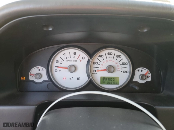 2007 Ford Escape XLT with VIN 1FMYU03107KB17034, listed as a Copart auction lot 80578964 with 268,752 mi miles and Clean Title. Bid and sale history available at carsss.com. Image 9.
