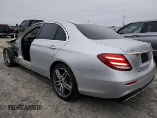 2018 Mercedes-Benz E-Class E 300 with VIN WDDZF4JB6JA486392, listed as a Copart auction lot 67290962 with 38,970 mi miles. Bid and sale history available at carsss.com. Image 2.