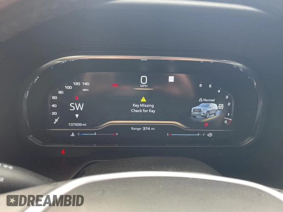 2022 GMC Yukon XL SLE with VIN 1GKS2FKD2NR318652, listed as a Copart auction lot 44574715 with 137,939 mi miles and Clean Title. Bid and sale history available at DreamBid. Image 8.