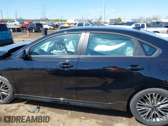2024 Kia Forte GT-Line with VIN 3KPF54AD7RE822951, listed as a IAAI auction lot 41988055 with 16,180 mi miles and . Bid and sale history available at carsss.com. Image 15.