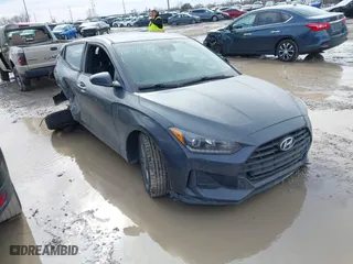 2019 Hyundai Veloster 2.0 with VIN KMHTG6AF2KU018425, listed as a IAAI auction lot 41649027 with 67,155 mi miles. Bid and sale history available at carsss.com. Image 1.