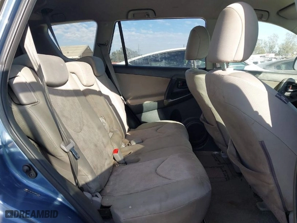 2011 Toyota RAV4 with VIN 2T3KF4DV5BW061296, listed as a IAAI auction lot 41678428 with 135,662 mi miles. Bid and sale history available at carsss.com. Image 8.
