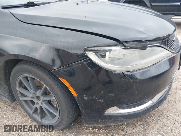 2015 Chrysler 200 Limited with VIN 1C3CCCAB8FN604000, listed as a IAAI auction lot 42026085 with 217,861 mi miles. Bid and sale history available at carsss.com. Image 12.