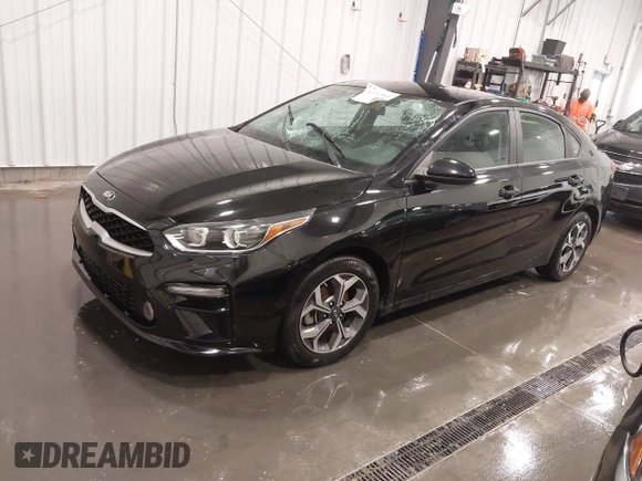 2021 Kia Forte LXS z VIN 3KPF24AD3ME262766, wystawiony jako IAAI lot #42232564 z przebiegiem 14 902 mil mil oraz . Historia ofert i sprzedaży dostępna na DreamBid. Obrazek 18.