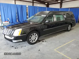 2011 Cadillac DTS Professional Limousine z VIN 1GE7K9C61BU600591, wystawiony jako Copart lot #55618735 z przebiegiem 31 702 mil mil oraz Tytuł czysty. Historia ofert i sprzedaży dostępna na DreamBid. Obrazek 1.
