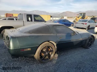 1994 Chevrolet Corvette with VIN 1G1YY22P2R5113040, listed as a Copart auction lot 83253754 with 178,544 mi miles and Clean Title. Bid and sale history available at carsss.com. Image 3.