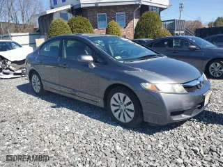 2009 Honda Civic Sdn LX with VIN 2HGFA16569H520018, listed as a Copart auction lot 53115075 with 89,578 mi miles and Clean Title. Bid and sale history available at carsss.com. Image 4.